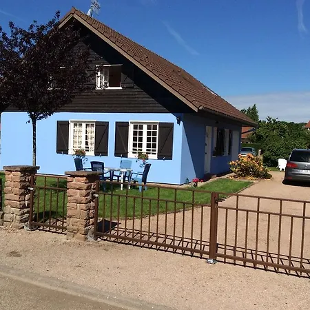 Chalet Vibrant Chalet In Granges-Sur-Vologne Near Ski Area