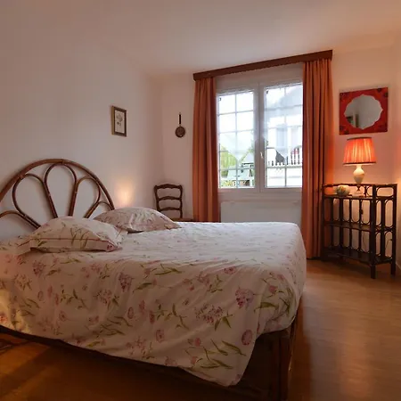 Chalet Vibrant Chalet In Granges-Sur-Vologne Near Ski Area Granges-sur-Vologne